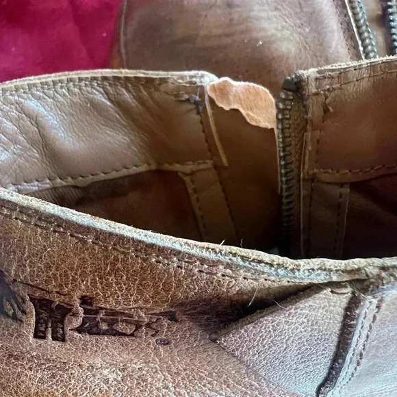 Levi’s ladies booties used good condition. Side zip. Side ze 10. Brown - Picture 12 of 15